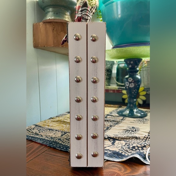 Grateful and Blessed Suitcase Shadow Box Sign - Picture 10 of 10